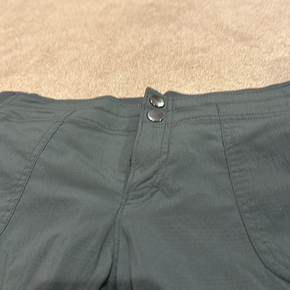 Athleta Olive Green windbreaker athletic capris in great condition! - Picture 2 of 7